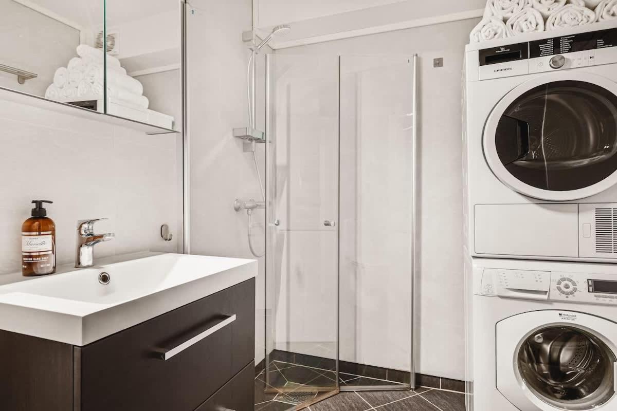 Dinbnb Apartments I Charming 3-Bedroom In The Heart Of The City برغن المظهر الخارجي الصورة